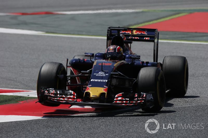 Daniil Kvyat, Scuderia Toro Rosso STR11