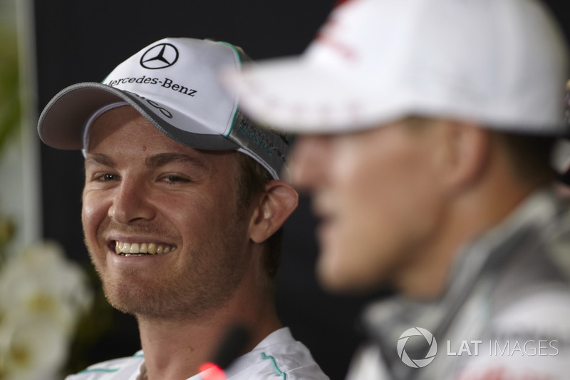 Nico Rosberg, Mercedes AMG y Michael Schumacher, Mercedes AMG en la conferencia de prensa