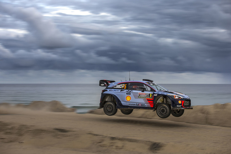 Thierry Neuville, Nicolas Gilsoul, Hyundai i20 WRC, Hyundai Motorsport