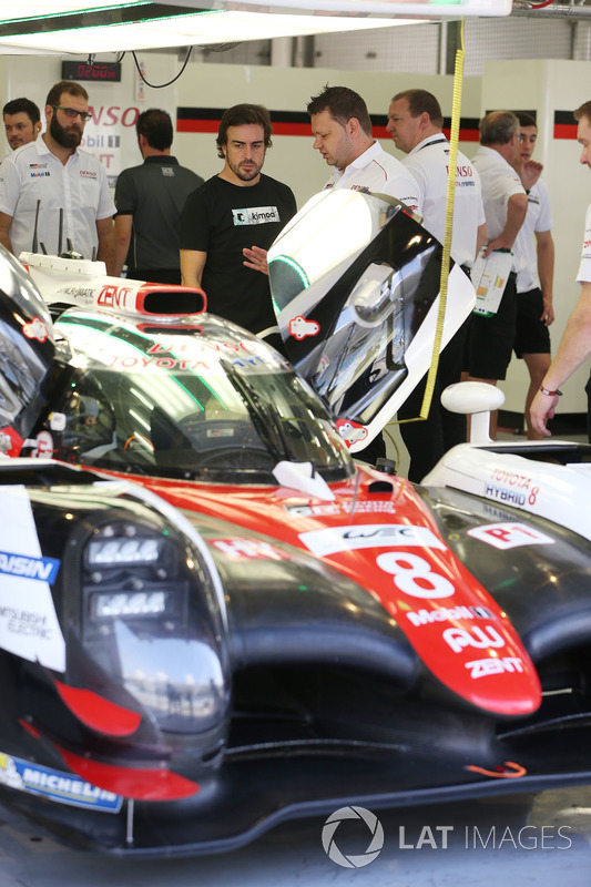 #8 Toyota Gazoo Racing Toyota TS050-Hybrid: Fernando Alonso