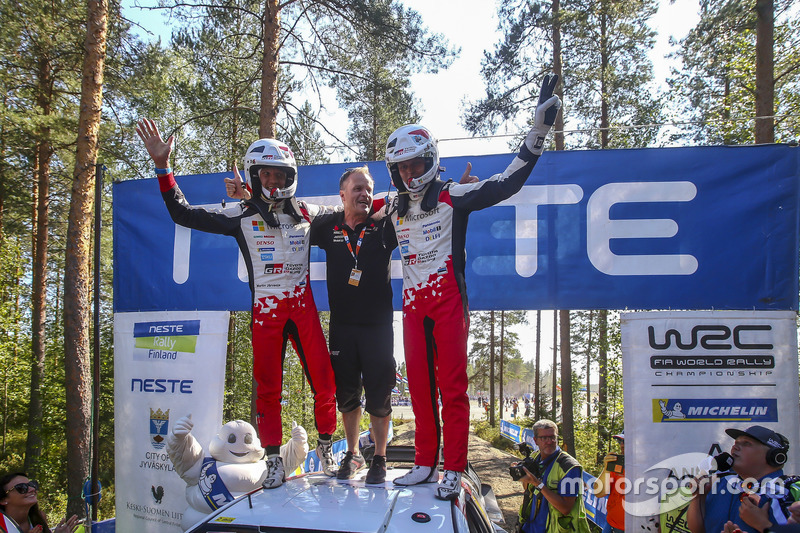 Winners Ott Tanak, Martin Järveoja, Toyota Yaris WRC, Toyota Gazoo Racing, Tommi Makinen