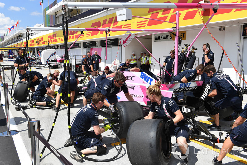Essais d'arrêts au stand chez Force India F1