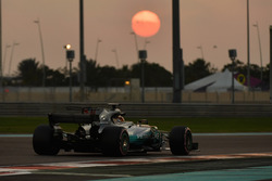 Lewis Hamilton, Mercedes-Benz F1 W08