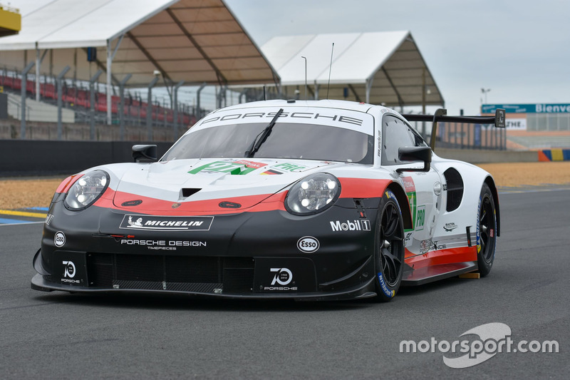 #91 Porsche GT Team Porsche 911 RSR