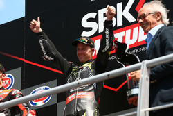 Podio: il vincitore della gara Jonathan Rea, Kawasaki Racing