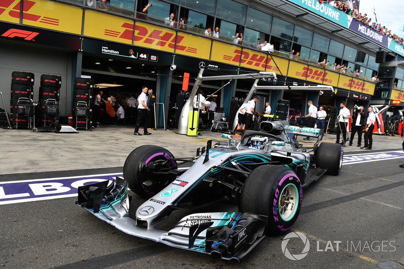 15: Valtteri Bottas, Mercedes-AMG F1 W09, no time (inc 5-place grid penalty)