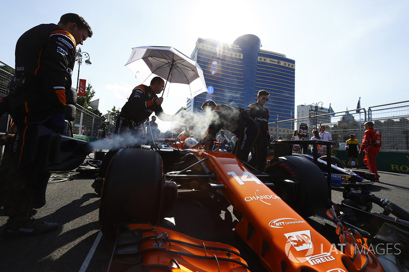Fernando Alonso, McLaren MCL32