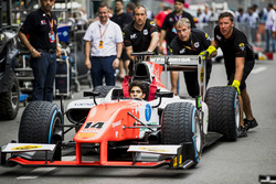 Sergio Sette Camara, MP Motorsport oefent pitstops