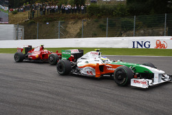 Giancarlo Fisichella, Force India VJM02 Mercedes, Kimi Raikkonen, Ferrari F60