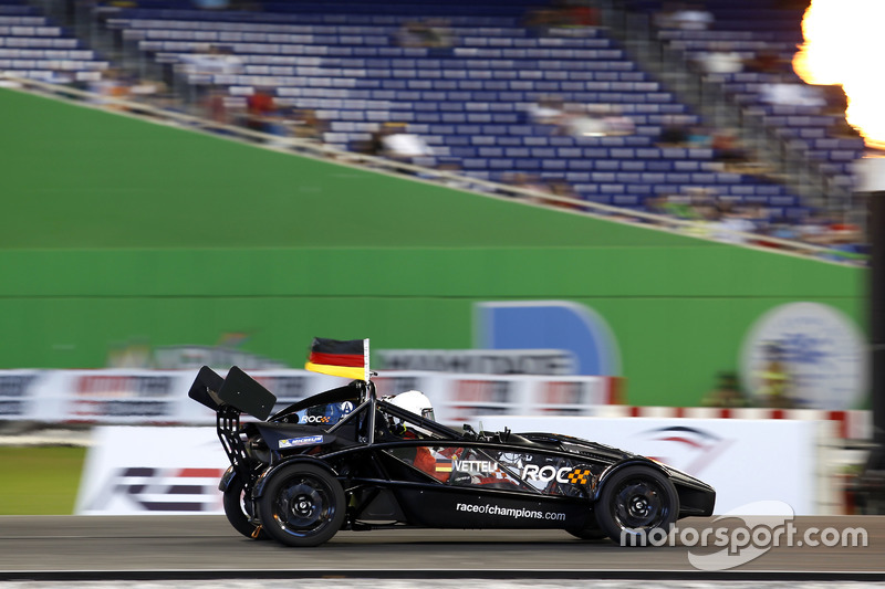 Sebastian Vettel, Ariel Atom Cup