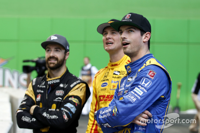 Alexander Rossi with Ryan Hunter-Reay y James Hinchcliffe