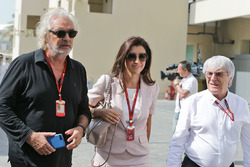 Flavio Briatore, con Fabiana Flosi y su marido Bernie Ecclestone