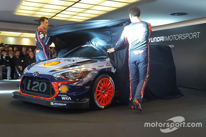 Hayden Paddon, Daniel Sordo, Thierry Neuville, Hyundai Motorsport, svelano la Hyundai i20 Coupe WRC 