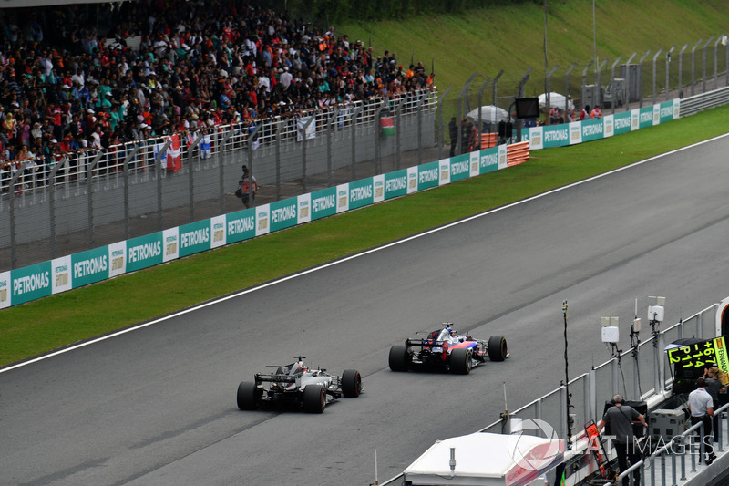 Grosjean on Gasly