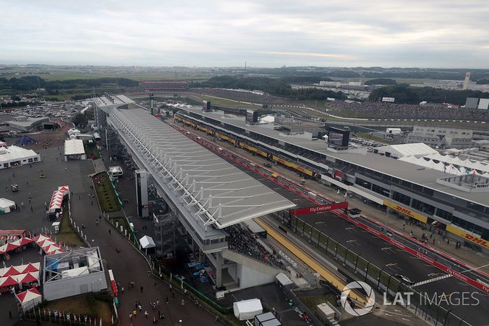 Lewis Hamilton, Mercedes-Benz F1 W08