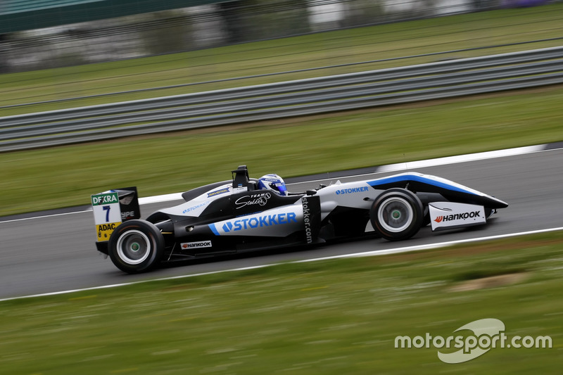 Ralf Aron, Hitech Grand Prix, Dallara F317 - Mercedes-Benz