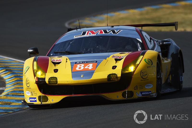 #84 JMW Motorsport Ferrari 488 GTE: Robert Smith, Will Stevens, Dries Vanthoor