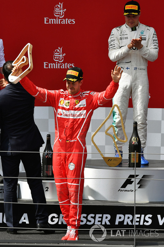 Sebastian Vettel, Ferrari festeggia sul podio