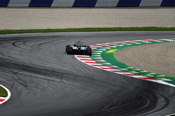 Romain Grosjean, Haas F1 Team VF-17