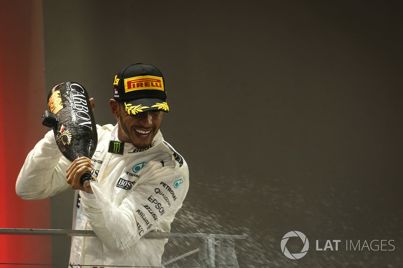 Podium: ganador, Lewis Hamilton, Mercedes AMG F1