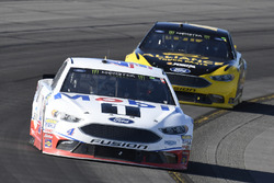 Kevin Harvick, Stewart-Haas Racing Ford, Brad Keselowski, Team Penske Ford