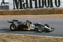 Tony Trimmer, Maki F102A