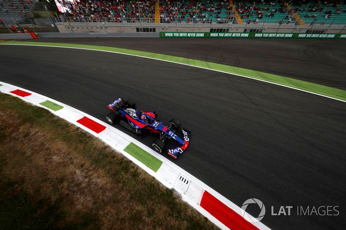 Daniil Kvyat, Scuderia Toro Rosso STR12