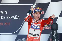 Podio: il terzo classificato Jorge Lorenzo, Ducati Team