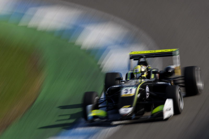 Lando Norris, Carlin Dallara F317 - Volkswagen