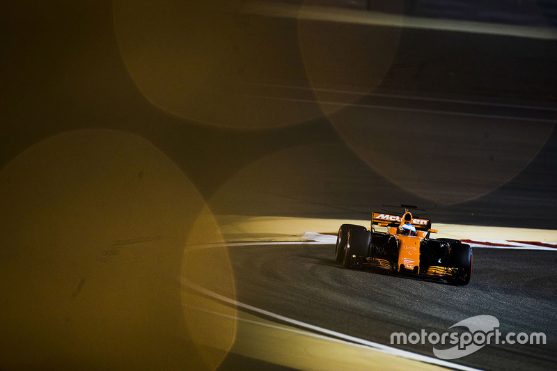 15: Fernando Alonso, McLaren MCL32