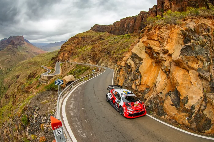 Oliver Solberg, Elliott Edmondson, Toyota Gazoo Racing WRT Toyota GR Yaris Rally1
