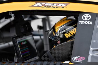 Erik Jones, Joe Gibbs Racing, Toyota Camry DeWalt