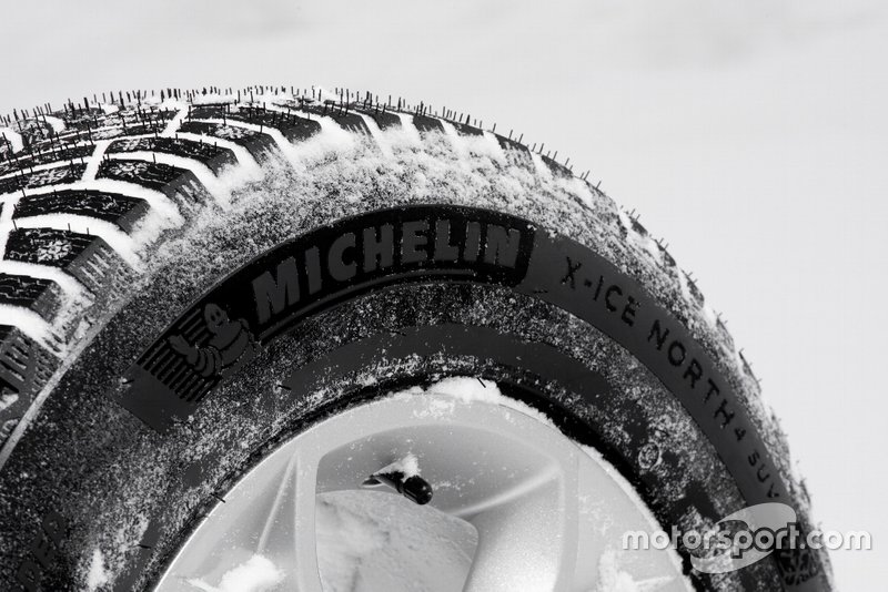 Michelin X-IceNorth 4 SUV