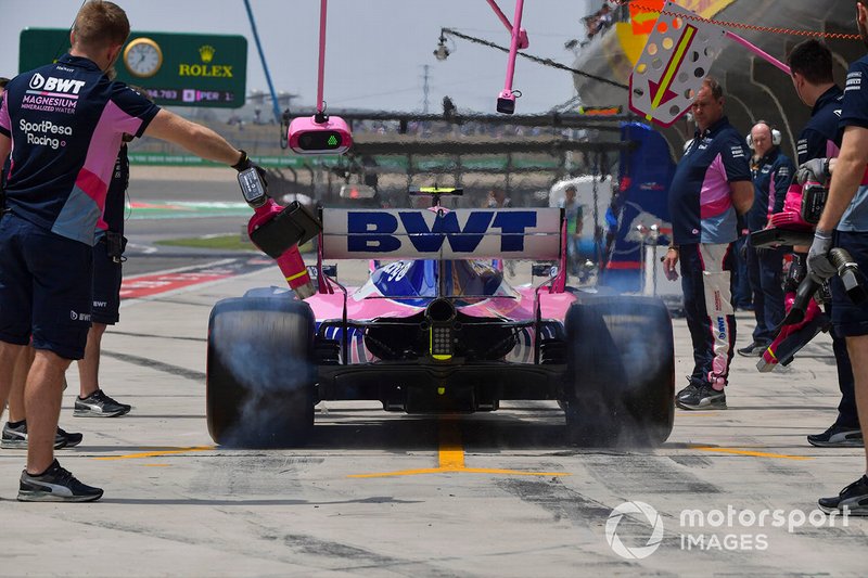 Lance Stroll, Racing Point RP19, in the pits during practice