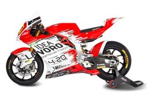 Gros plan sur la moto de Stefano Manzi, MV Agusta F2