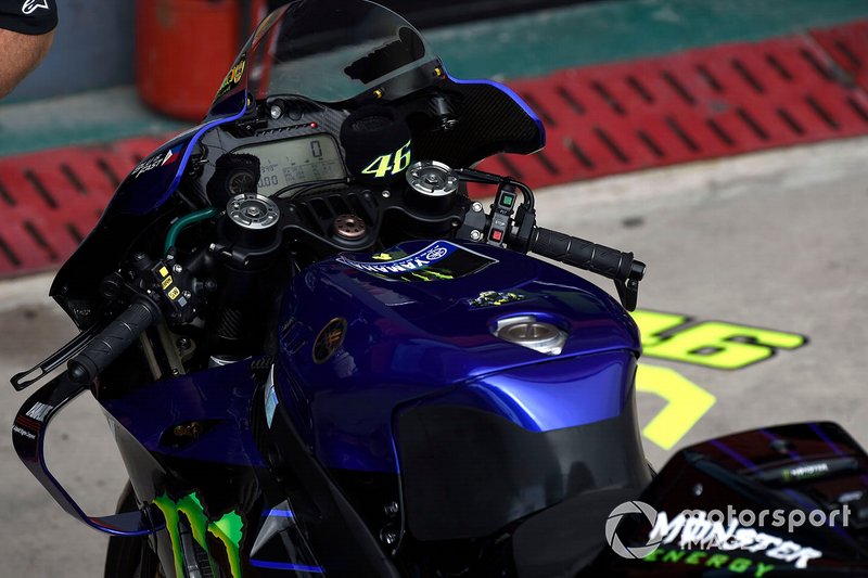 Valentino Rossi, Yamaha Factory Racing, bike
