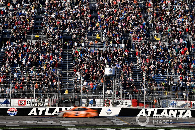 Na NASCAR, as etapas de Atlanta e Miami terão portões fechados