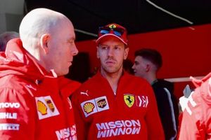 Jock Clear, Ferrari Chief Engineer and Sebastian Vettel, Ferrari