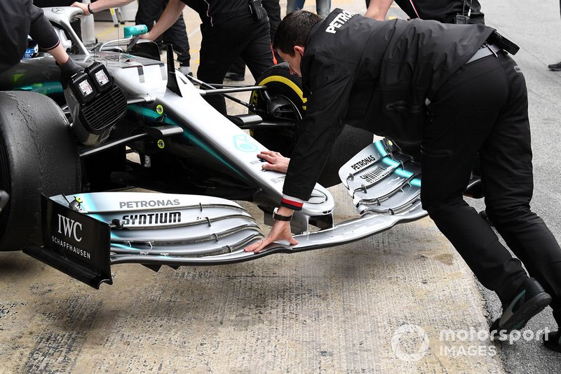 Mercedes-AMG F1 W10 detalle del alerón delantero