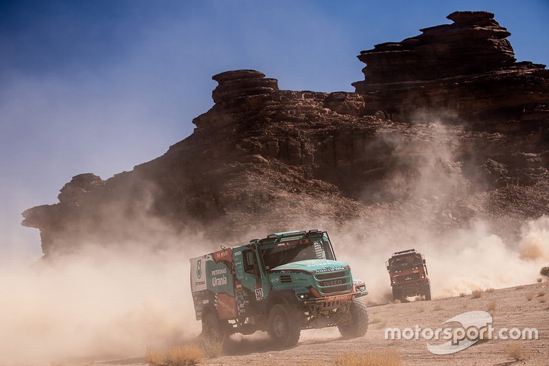 #517 Team De Rooy IVECO: Albert Llovera, Ferran Marco Alcayna, Marc Torres