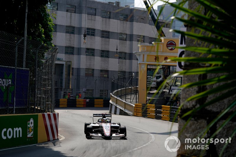 Enzo Fittipaldi, Sauber Junior Team by Charouz