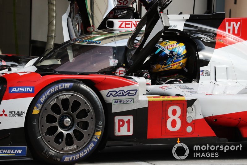 #8 Toyota Gazoo Racing Toyota TS050: Thomas Laurent, Nyck De Vries