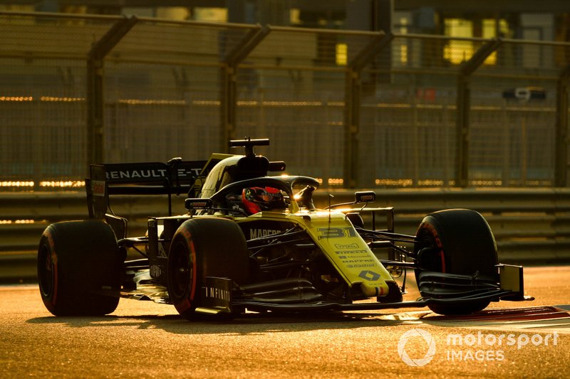 Esteban Ocon, Renault F1 Team R.S. 19