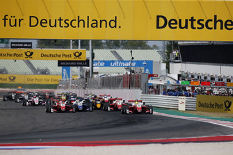 Partenza, Mick Schumacher, PREMA Theodore Racing Dallara F317 - Mercedes-Benz al comando
