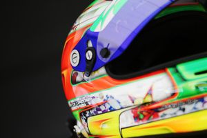 Dettaglio del casco di Alex De Giacomi, Tsunami RT