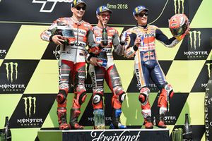 Podium : le vainqueur Andrea Dovizioso, Ducati Team, le deuxième, Jorge Lorenzo, Ducati Team, le troisième, Marc Marquez, Repsol Honda Team