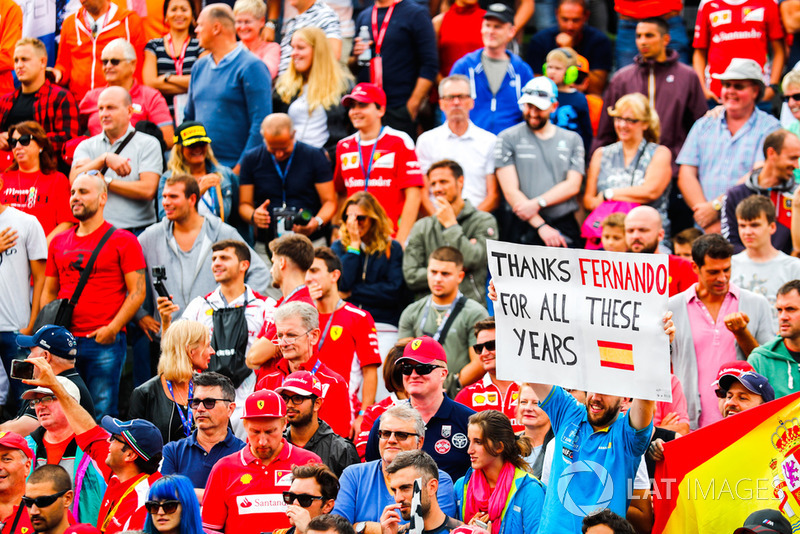 A message for Fernando Alonso, McLaren, from the crowd