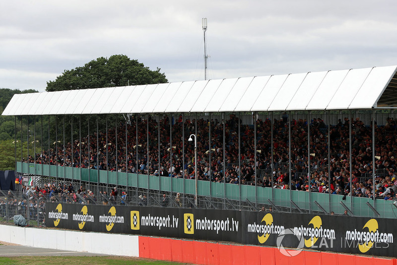 Motorsport.com
