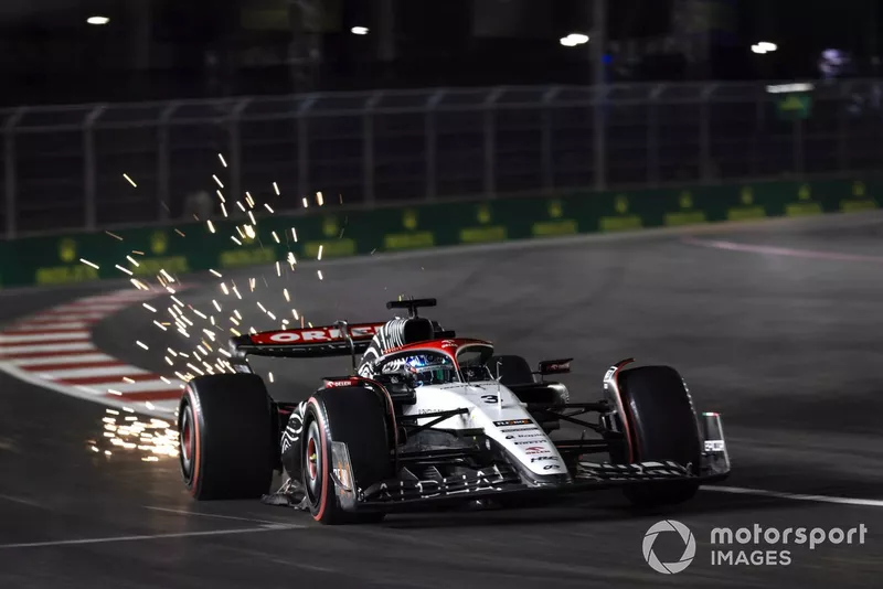 Daniel Ricciardo, AlphaTauri AT04