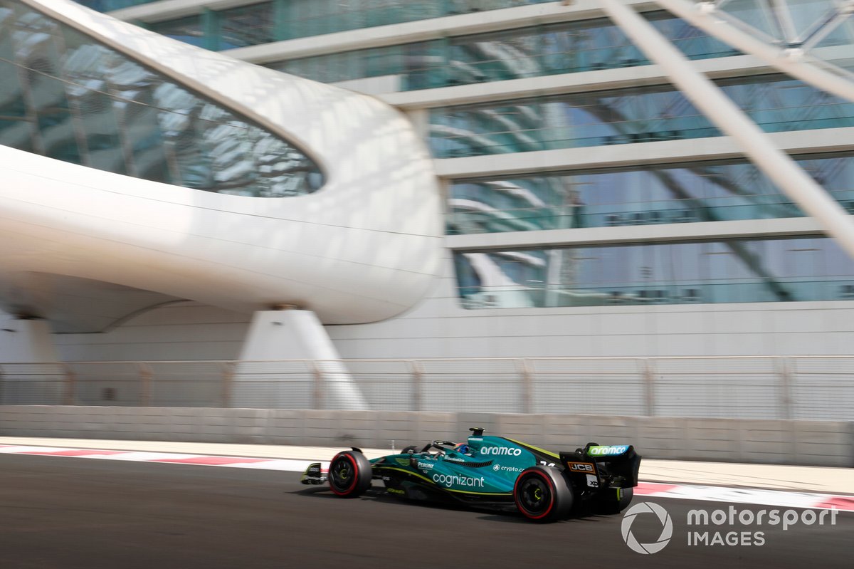 Felipe Drugovich, Aston Martin AMR22